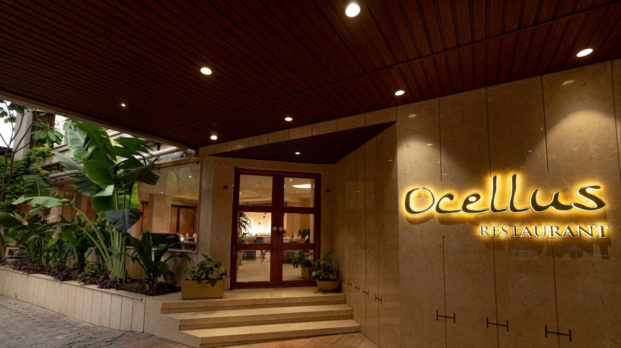 Hotel Mayura Rāipur Exterior foto