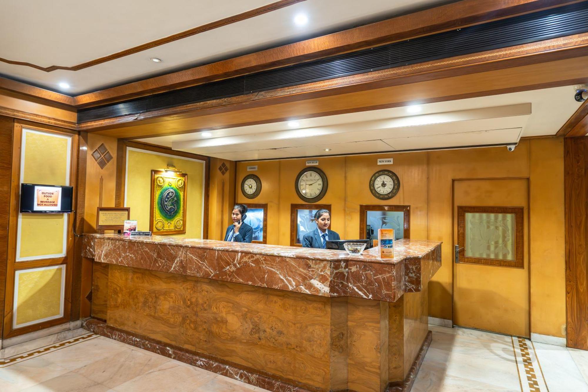 Hotel Mayura Rāipur Exterior foto