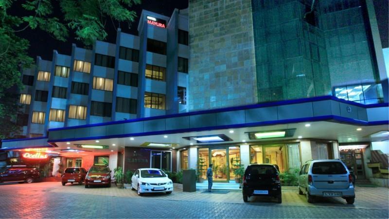 Hotel Mayura Rāipur Exterior foto